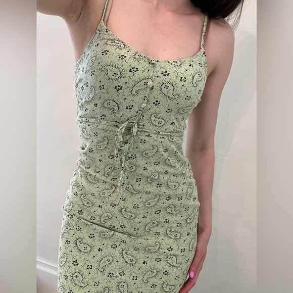 Paisley Pistachio Summer Dress - Picture 5 of 6